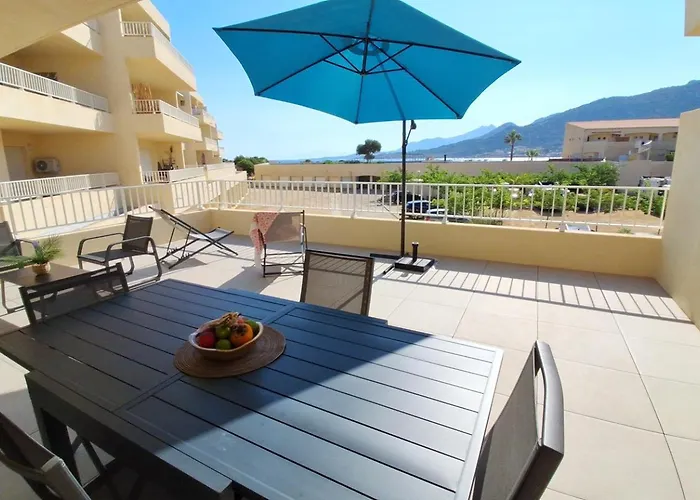 4 Pers - Comforts - Sea And Mountain View