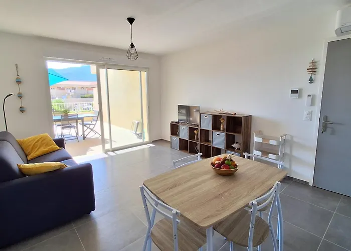 4 Pers - Comforts - Sea And Mountain View Apartment Lumio (Corsica)